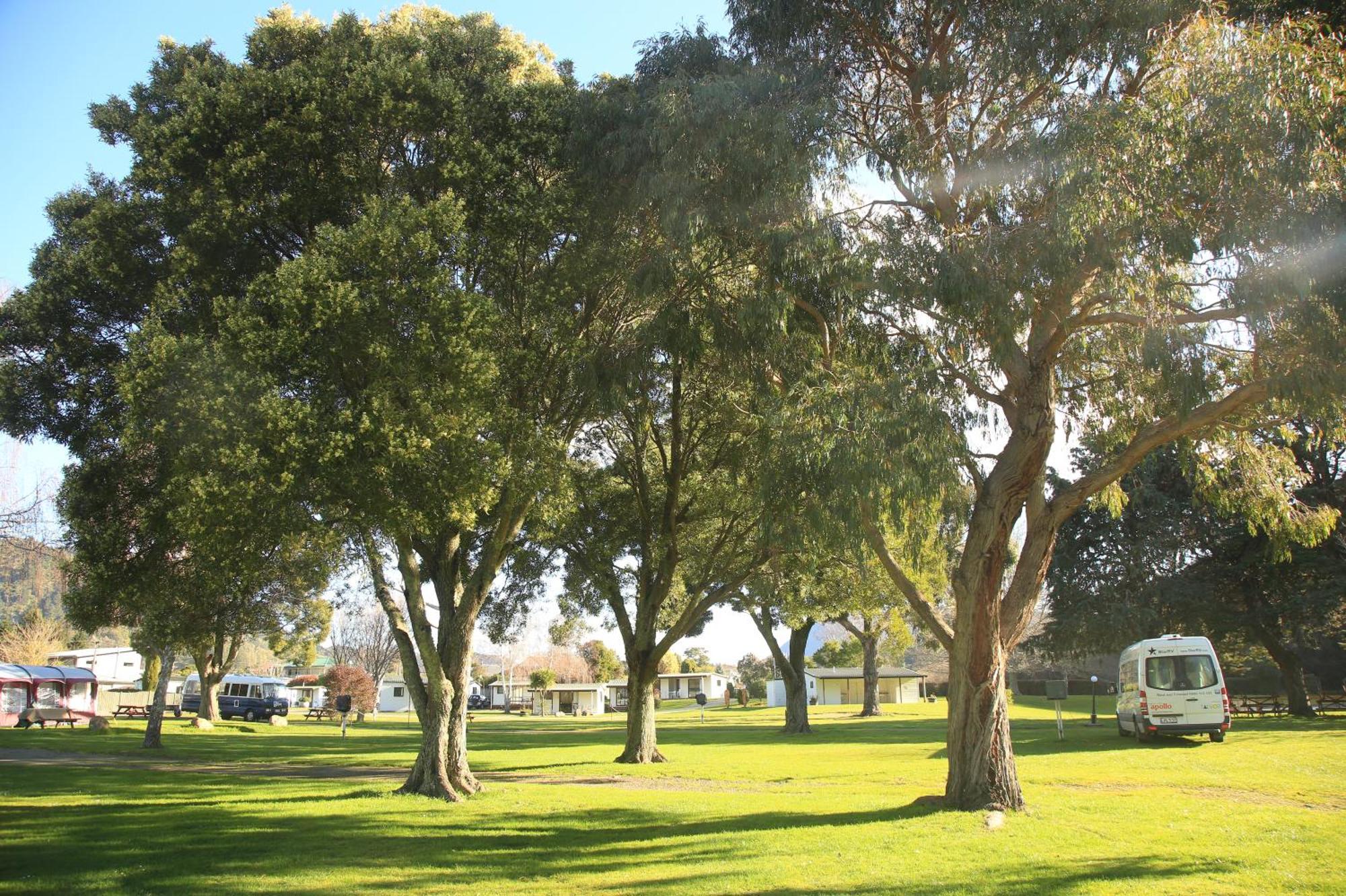 Parklands Marina Holiday Park Hotel Picton Exterior photo