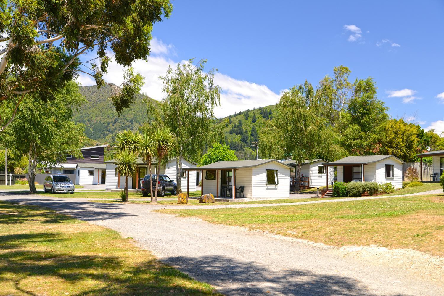 Parklands Marina Holiday Park Hotel Picton Exterior photo