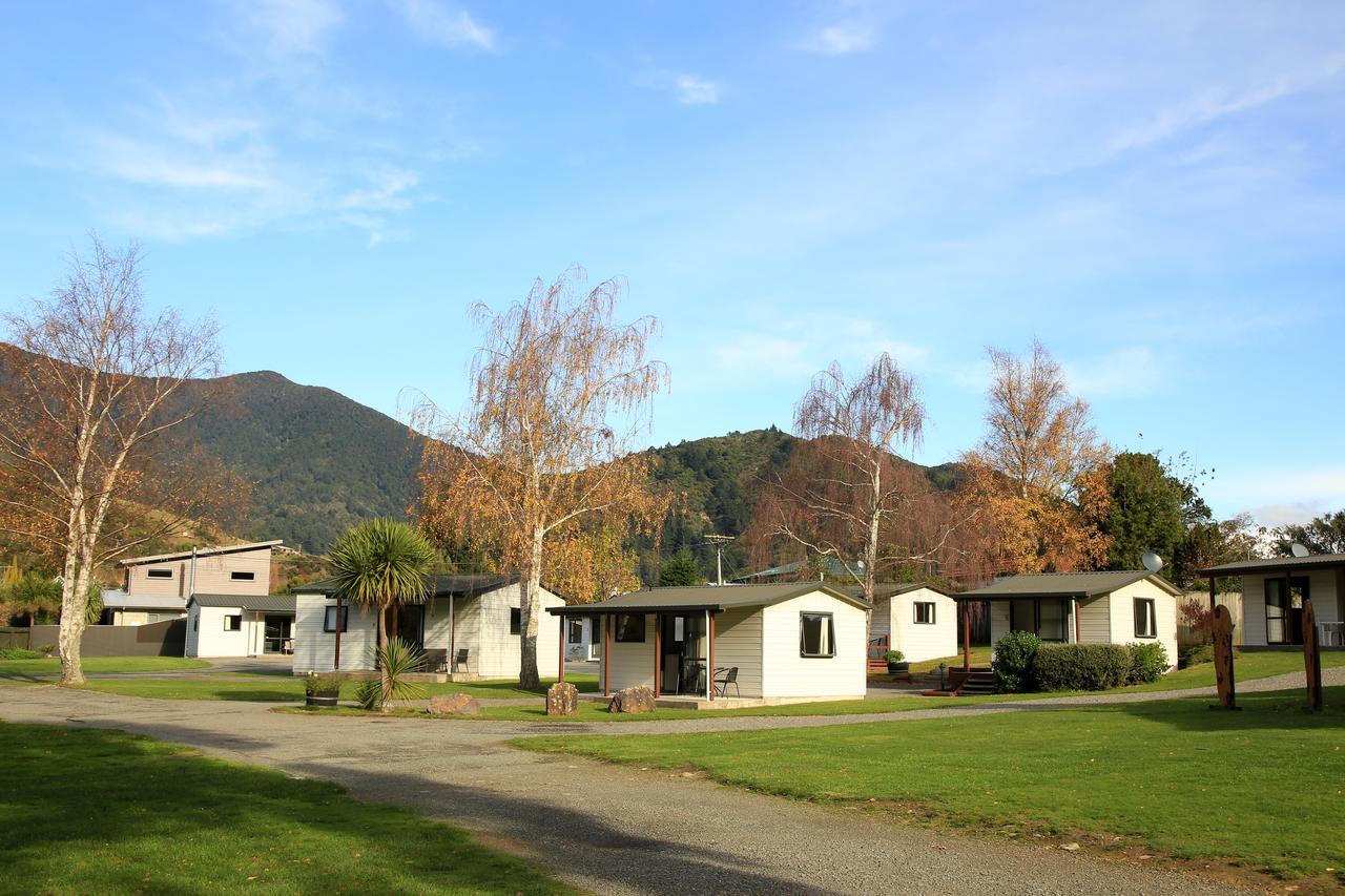 Parklands Marina Holiday Park Hotel Picton Exterior photo