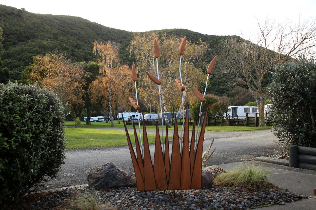 Parklands Marina Holiday Park Hotel Picton Exterior photo