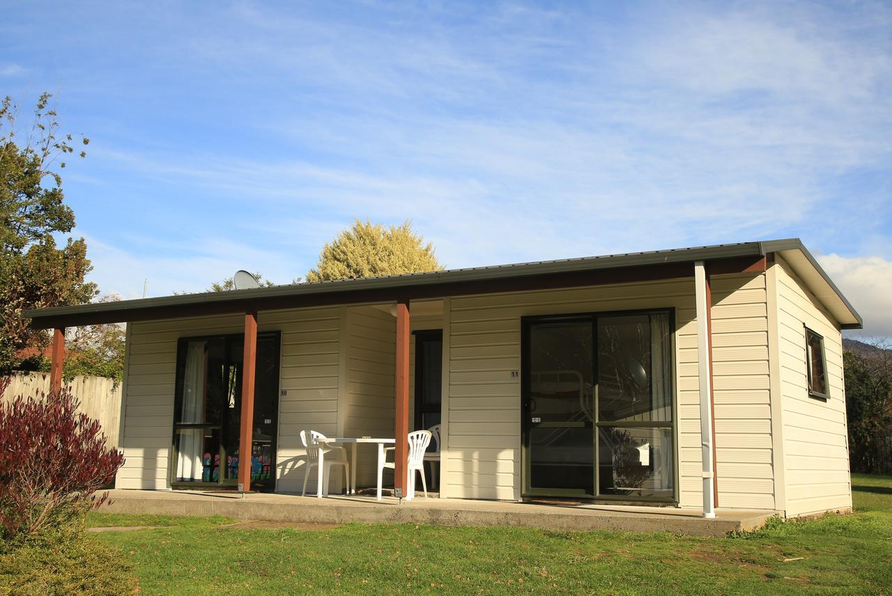 Parklands Marina Holiday Park Hotel Picton Exterior photo